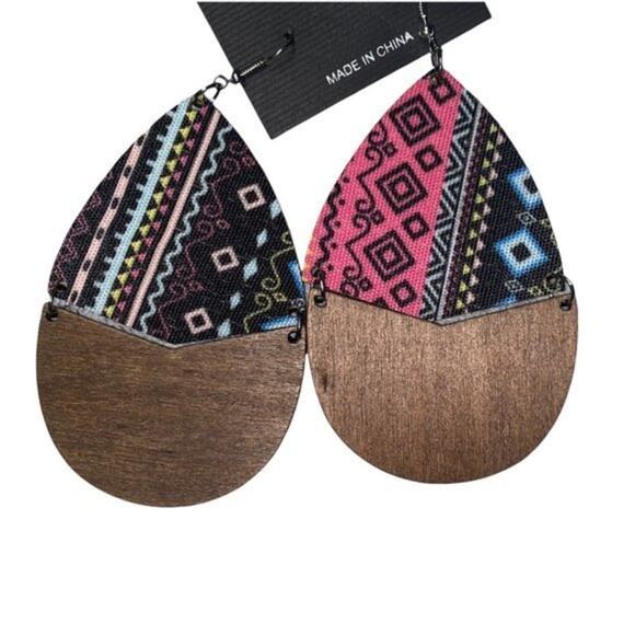 NWT Wooden Fabric Covered Boho Aztec Dangle Earrings Pink Black Blue - Picture 3 of 5